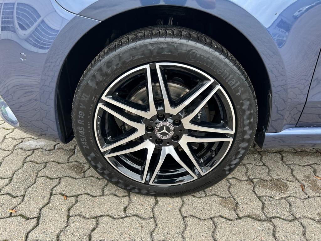 Mercedes-Benz V 300 d 4MATIC AVANTGARDE EDITION AMG TOP Mercedes-Benz V 300 d 4MATIC AVANTGARDE EDITION AMG TOP