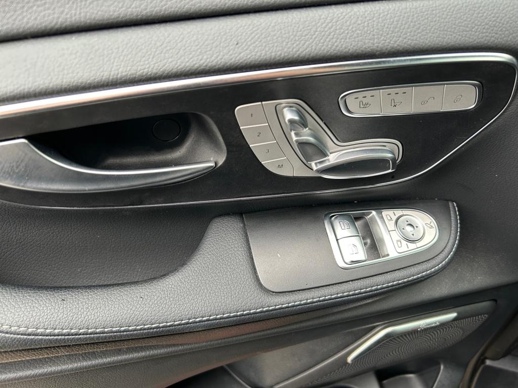 Mercedes-Benz V 300 d 4MATIC AVANTGARDE EDITION AMG TOP Mercedes-Benz V 300 d 4MATIC AVANTGARDE EDITION AMG TOP