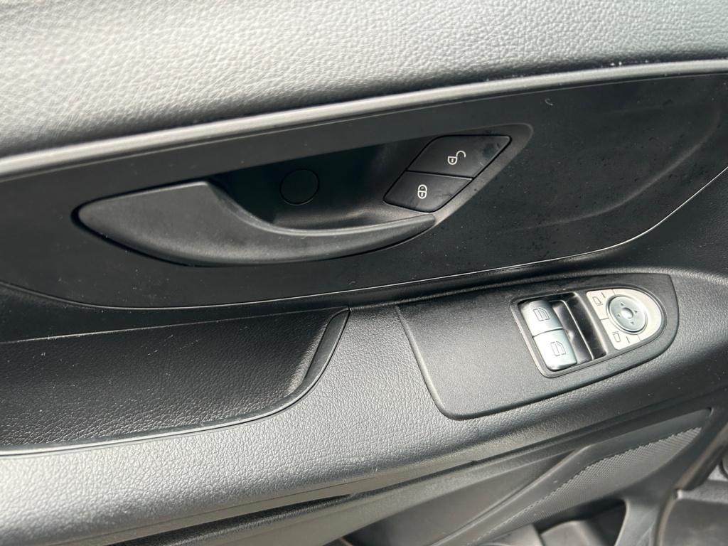 Mercedes-Benz Vito 116 CDI Kühlkasten Frischdienst bis 0°C 9GT+AHK Mercedes-Benz Vito 116 CDI Kühlkasten Frischdienst bis 0°C 9GT+AHK