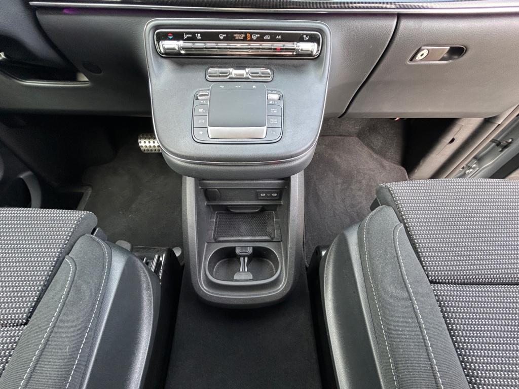 Mercedes-Benz V 220 d STYLE Kompakt 9GT+AHK+DISTR+KAMERA+LED Mercedes-Benz V 220 d STYLE Kompakt 9GT+AHK+DISTR+KAMERA+LED