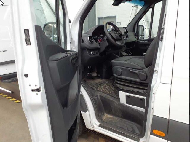 Mercedes-Benz Sprinter 319 CDI Kasten PRO HD 9GT+KLIMA+AHK+KAMERA Mercedes-Benz Sprinter 319 CDI Kasten PRO HD 9GT+KLIMA+AHK+KAMERA