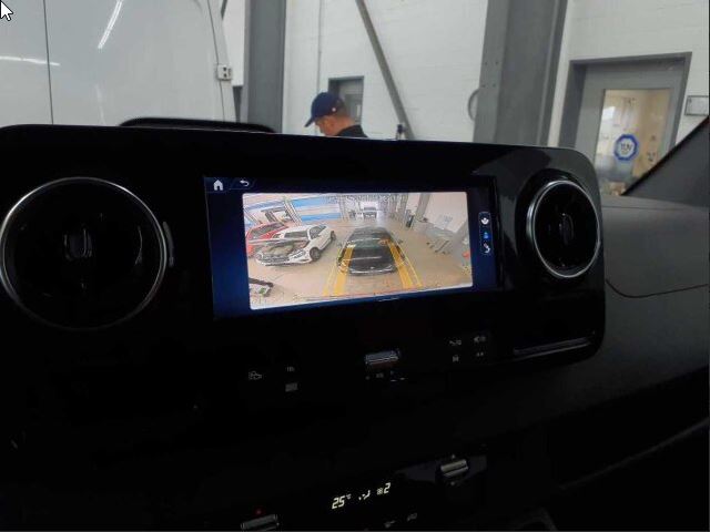 Mercedes-Benz Sprinter 319 CDI Kasten PRO HD 9GT+KLIMA+AHK+KAMERA Mercedes-Benz Sprinter 319 CDI Kasten PRO HD 9GT+KLIMA+AHK+KAMERA