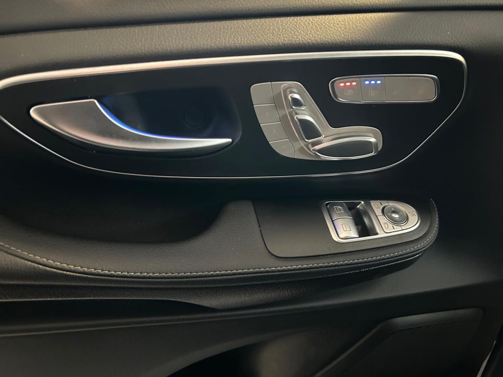 Mercedes-Benz V 300 d AVANTGARDE AMG PANO+STHZG+AHK+TISCH Mercedes-Benz V 300 d AVANTGARDE AMG PANO+STHZG+AHK+TISCH