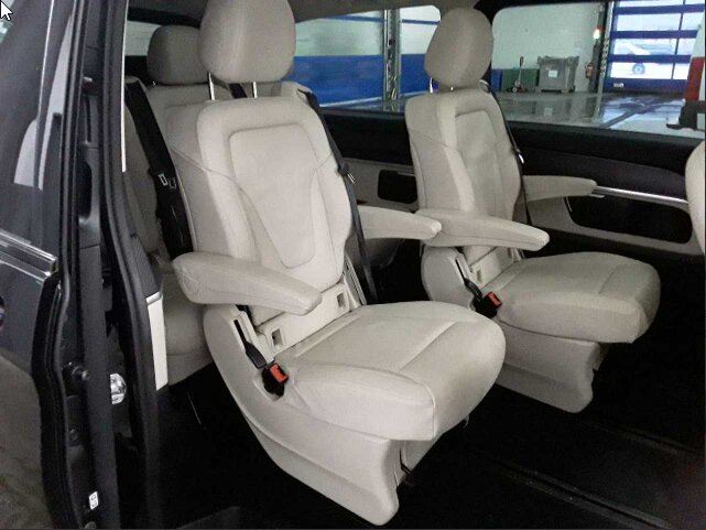 Mercedes-Benz V 300 d 4MATIC AVANTGARDE AMG Top Ausstattung Mercedes-Benz V 300 d 4MATIC AVANTGARDE AMG Top Ausstattung