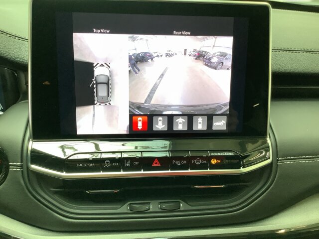 Jeep COMPASS e-Hybrid MY25 Summit 1.5l T4 48V FWD Jeep COMPASS e-Hybrid MY25 Summit 1.5l T4 48V FWD