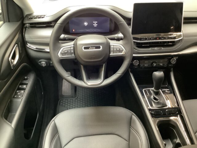 Jeep COMPASS e-Hybrid MY25 Summit 1.5l T4 48V FWD Jeep COMPASS e-Hybrid MY25 Summit 1.5l T4 48V FWD