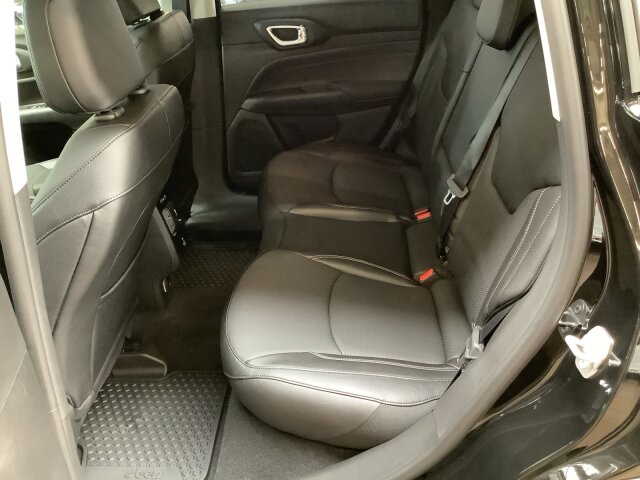 Jeep COMPASS e-Hybrid MY25 Summit 1.5l T4 48V FWD Jeep COMPASS e-Hybrid MY25 Summit 1.5l T4 48V FWD