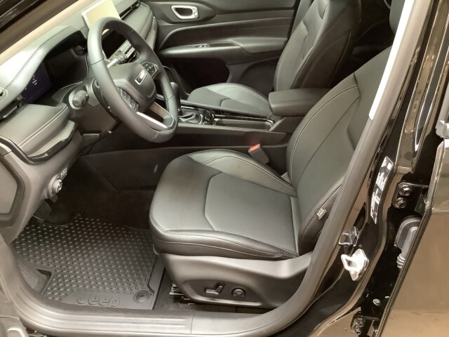 Jeep COMPASS e-Hybrid MY25 Summit 1.5l T4 48V FWD Jeep COMPASS e-Hybrid MY25 Summit 1.5l T4 48V FWD