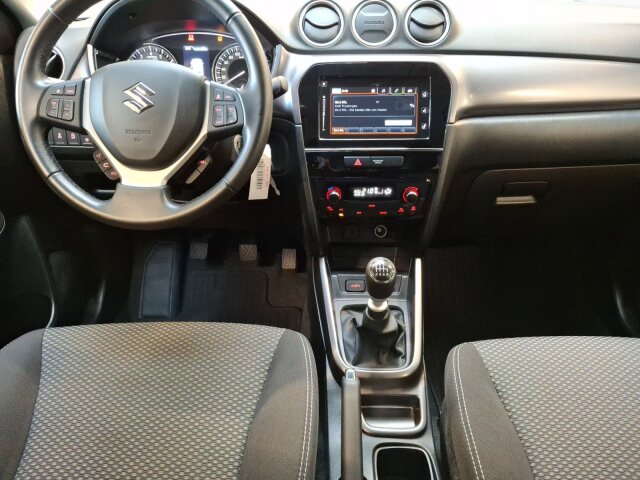 Suzuki Vitara 1.4 HYBRID Comfort Klimaautomatik Allwetter Suzuki Vitara 1.4 HYBRID Comfort Klimaautomatik Allwetter