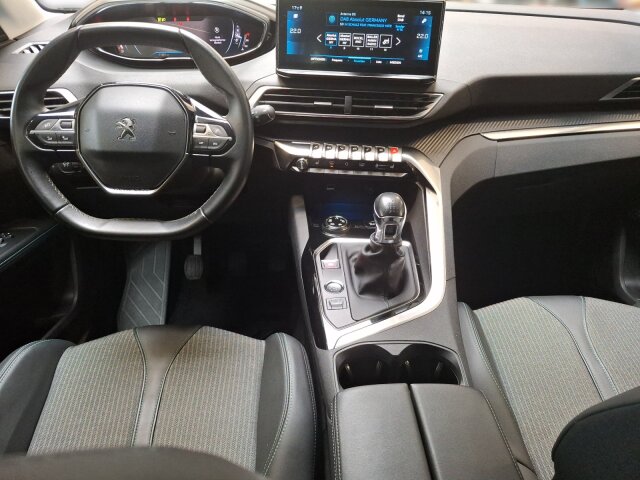 Peugeot 5008 Allure 130 +EPH+SHZ+LED+Navi+Mirror-Screen+ Peugeot 5008 Allure 130 +EPH+SHZ+LED+Navi+Mirror-Screen+