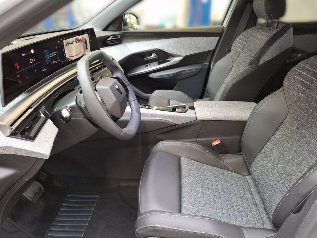 Peugeot 5008 Allure 145 +Winter+Navi+Kamera+ Peugeot 5008 Allure 145 +Winter+Navi+Kamera+