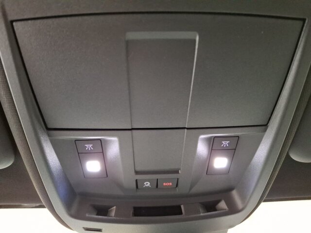 Peugeot 5008 Allure 145 +Winter+Navi+Kamera+ Peugeot 5008 Allure 145 +Winter+Navi+Kamera+