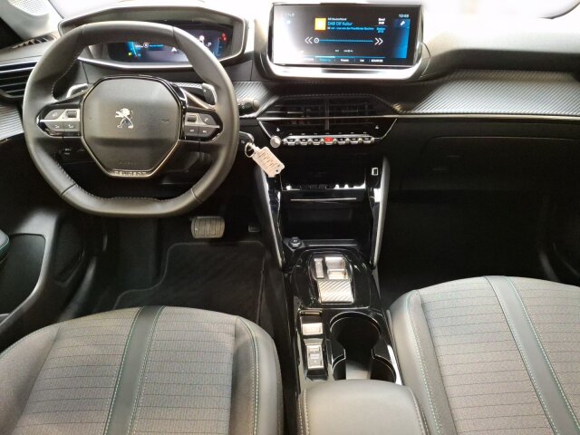 Peugeot 208 Allure Pack 100 EAT8 +Klima+SHZ+Kamera+ Peugeot 208 Allure Pack 100 EAT8 +Klima+SHZ+Kamera+