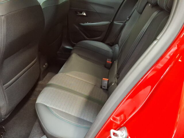 Peugeot 208 Allure Pack 100 EAT8 +Klima+SHZ+Kamera+ Peugeot 208 Allure Pack 100 EAT8 +Klima+SHZ+Kamera+