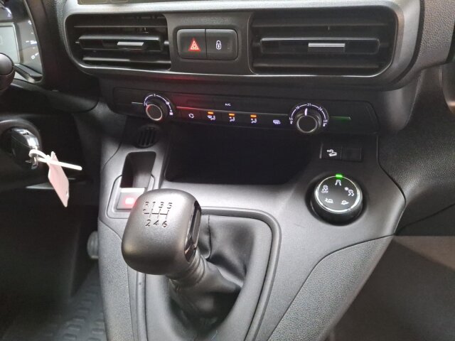 Citroën Berlingo 1.2PureTech 110 Klima/el.Sp/ Grip & Go Citroën Berlingo 1.2PureTech 110 Klima/el.Sp/ Grip & Go