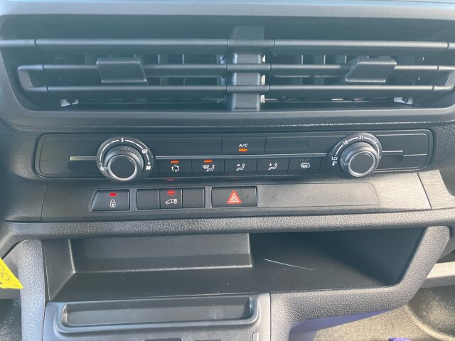 Opel Vivaro 2.0 D L erhöhte Nutzlast AHZV Opel Vivaro 2.0 D L erhöhte Nutzlast AHZV