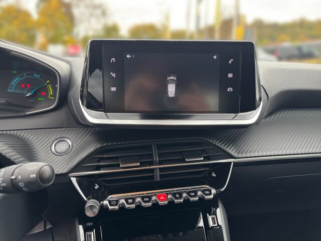 Peugeot e-208 Allure 136 +11KW OBC+Navi+EPH+SHZ Peugeot e-208 Allure 136 +11KW OBC+Navi+EPH+SHZ