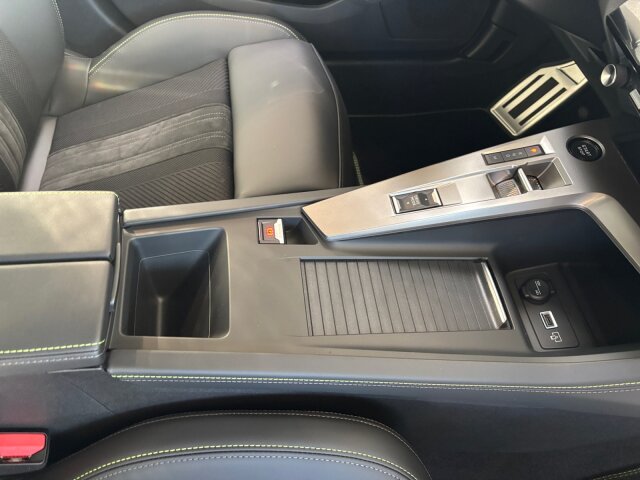 Peugeot 308 SW GT 145 Facelift+Alcantara+360°Kamera+LED+ Peugeot 308 SW GT 145 Facelift+Alcantara+360°Kamera+LED+