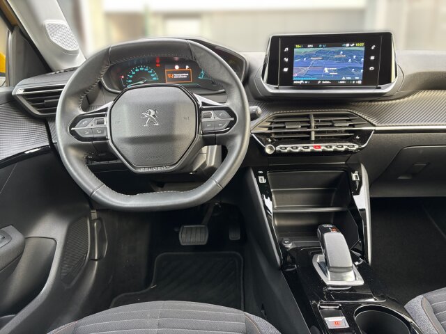Peugeot e-208 Active 136 +11 KW OBC+DAB+Navi+SHZ Peugeot e-208 Active 136 +11 KW OBC+DAB+Navi+SHZ