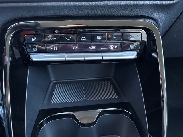 Citroën ë-C3 PLUS 113 44KW/h +11KW OBC+WINTER-Paket+LED Citroën ë-C3 PLUS 113 44KW/h +11KW OBC+WINTER-Paket+LED