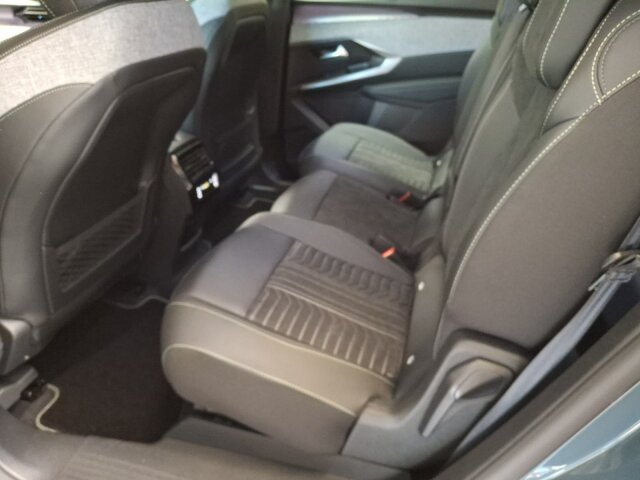 Peugeot 5008 GT 136 +Alcantara+Winter+LED Peugeot 5008 GT 136 +Alcantara+Winter+LED