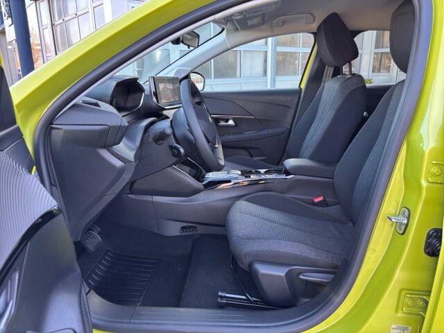 Peugeot E-208 Business 136 11 KW Charger+SHZ+Kamera+EPH Peugeot E-208 Business 136 11 KW Charger+SHZ+Kamera+EPH