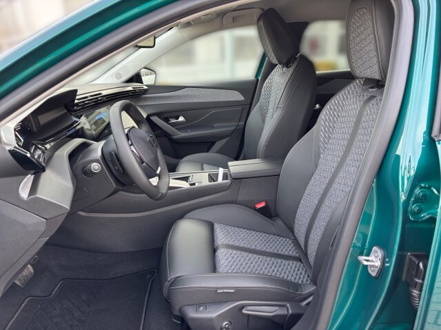 Peugeot 308 Allure 145 +Facelift+Navi+Kamera+Komfort+ Peugeot 308 Allure 145 +Facelift+Navi+Kamera+Komfort+