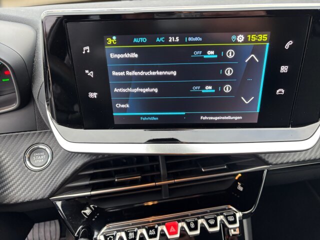 Peugeot e208 Allure 136 +11 KW OBC+LED+EPH+SHZ+ Peugeot e208 Allure 136 +11 KW OBC+LED+EPH+SHZ+