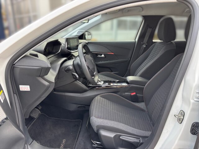 Peugeot e208 136 ActivePack 11 KW-Charger+SHZ+Mirror Peugeot e208 136 ActivePack 11 KW-Charger+SHZ+Mirror