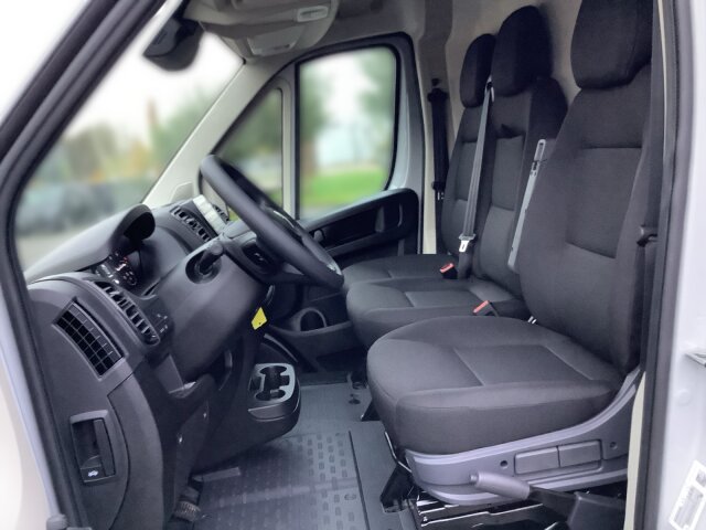 Opel Movano 2.2 3,5t L2H2 Rückfahrkamera AHZV Opel Movano 2.2 3,5t L2H2 Rückfahrkamera AHZV