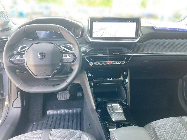 Peugeot 208 Allure 110 +Navi+180°Kamera+SHZ+ Peugeot 208 Allure 110 +Navi+180°Kamera+SHZ+