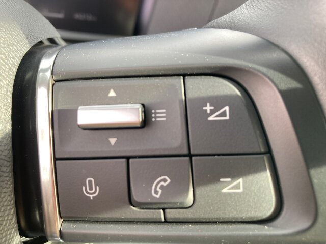 Citroën e-C4 Shine 136 +11KW OBC+Kamera+Navi+Kältepaket+ Citroën e-C4 Shine 136 +11KW OBC+Kamera+Navi+Kältepaket+