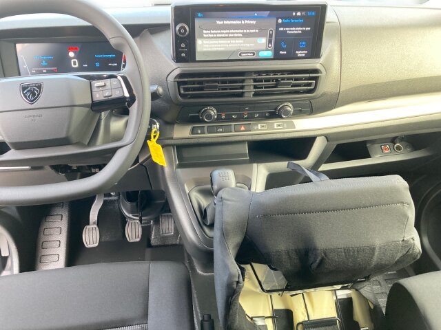 Peugeot Expert L3 BHDi 145 +Kamera+Holz+AHK+Moduwork+ Peugeot Expert L3 BHDi 145 +Kamera+Holz+AHK+Moduwork+