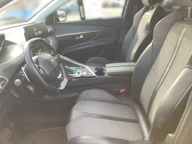 Peugeot 3008 Allure Pack 130 +Kamera+Navi+LED+SHZ+ Peugeot 3008 Allure Pack 130 +Kamera+Navi+LED+SHZ+