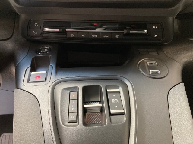 Peugeot Rifter Allure N1 BHDi 130 L1 +Kamera+LED+Techno+ Peugeot Rifter Allure N1 BHDi 130 L1 +Kamera+LED+Techno+