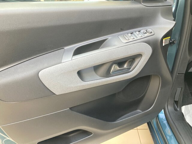 Peugeot Rifter Allure N1 BHDi 130 L1 +Kamera+LED+Techno+ Peugeot Rifter Allure N1 BHDi 130 L1 +Kamera+LED+Techno+